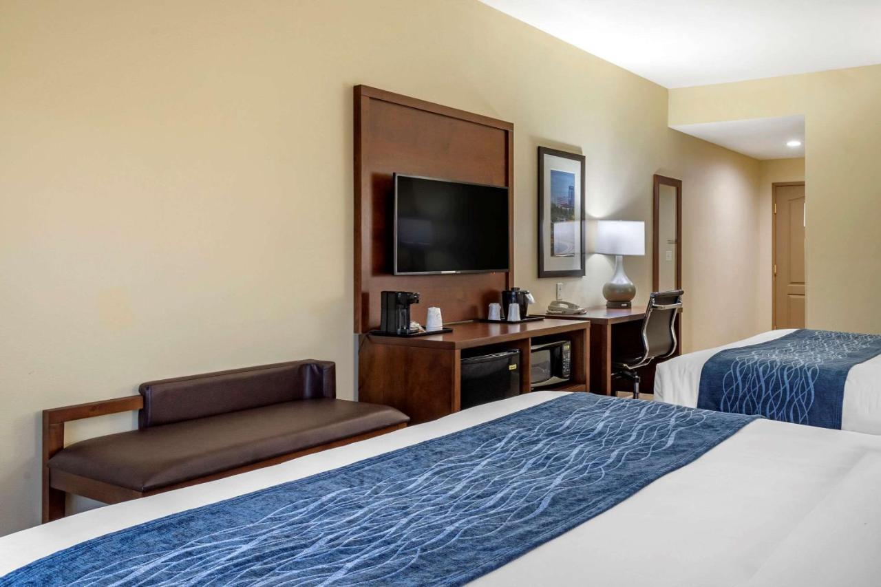 Comfort Inn & Suites High Point - Archdale Экстерьер фото