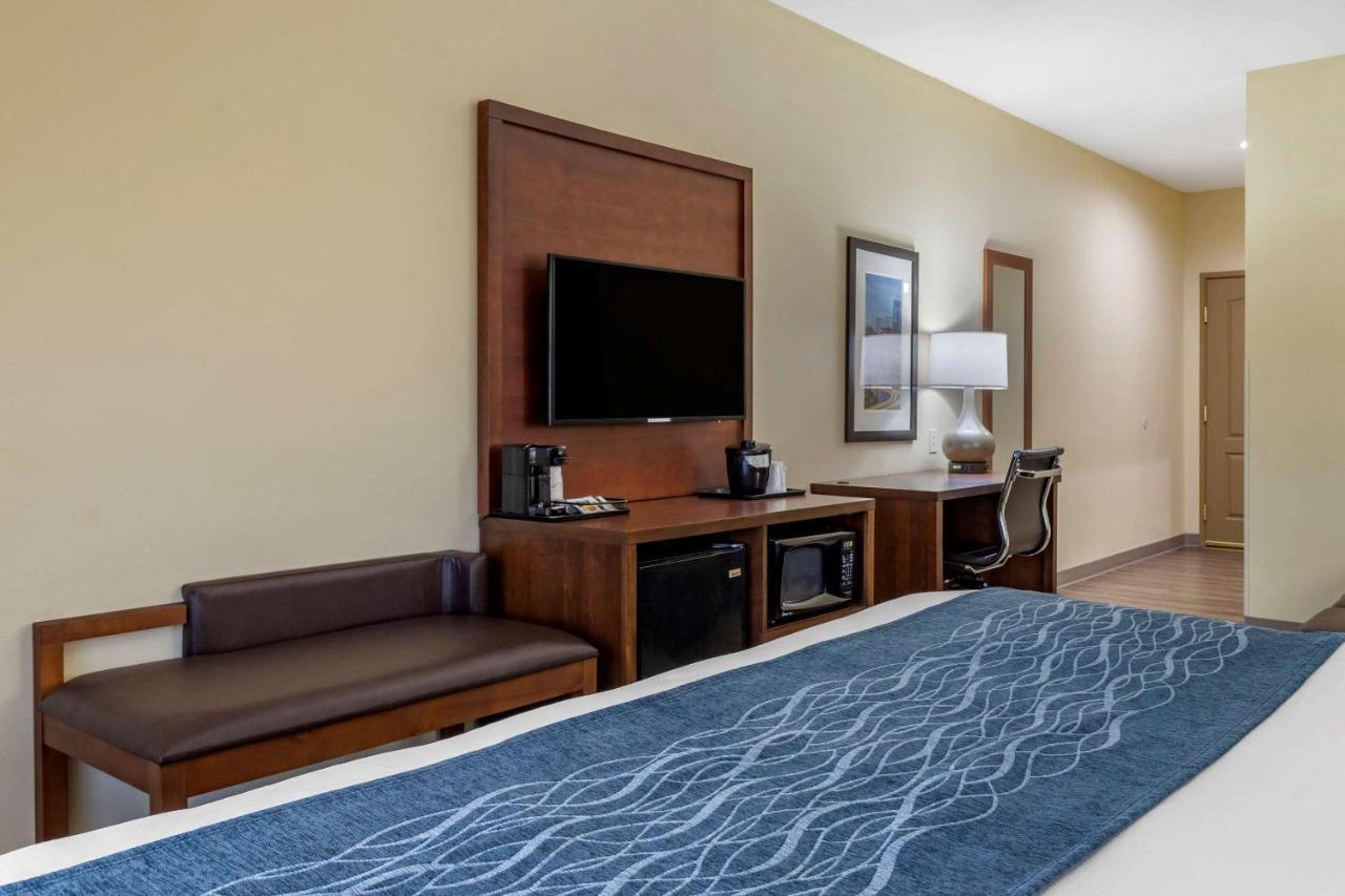 Comfort Inn & Suites High Point - Archdale Экстерьер фото