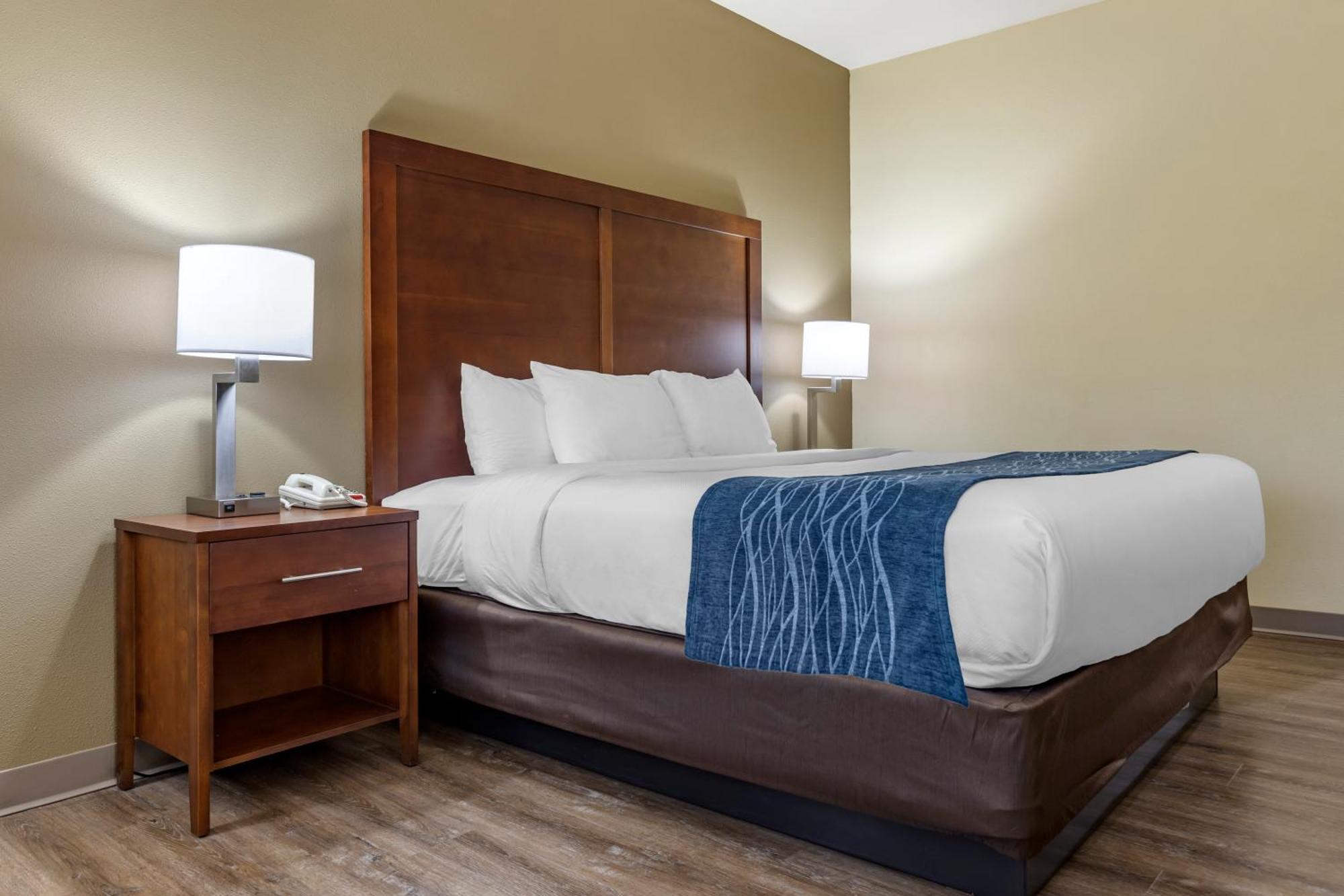 Comfort Inn & Suites High Point - Archdale Номер фото