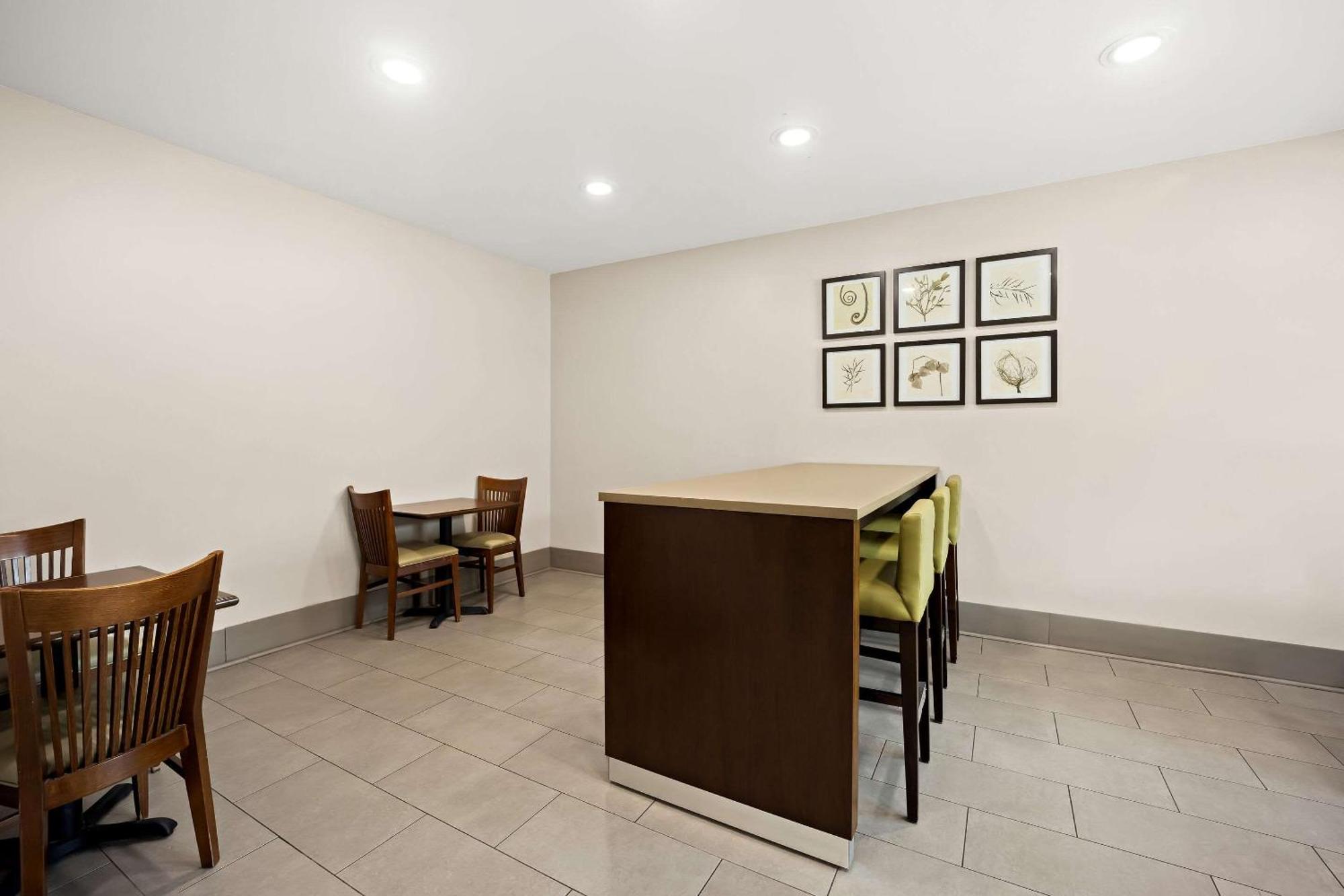 Comfort Inn & Suites High Point - Archdale Экстерьер фото