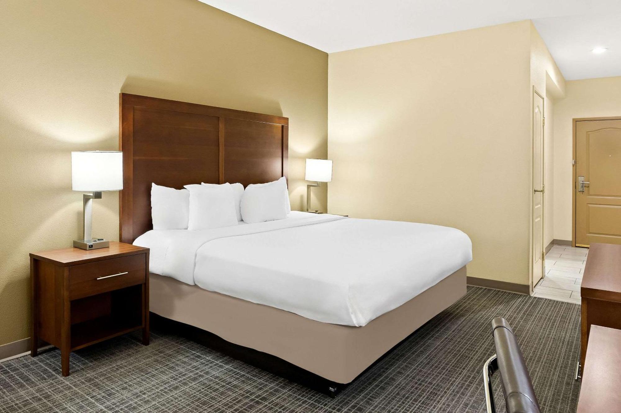 Comfort Inn & Suites High Point - Archdale Экстерьер фото