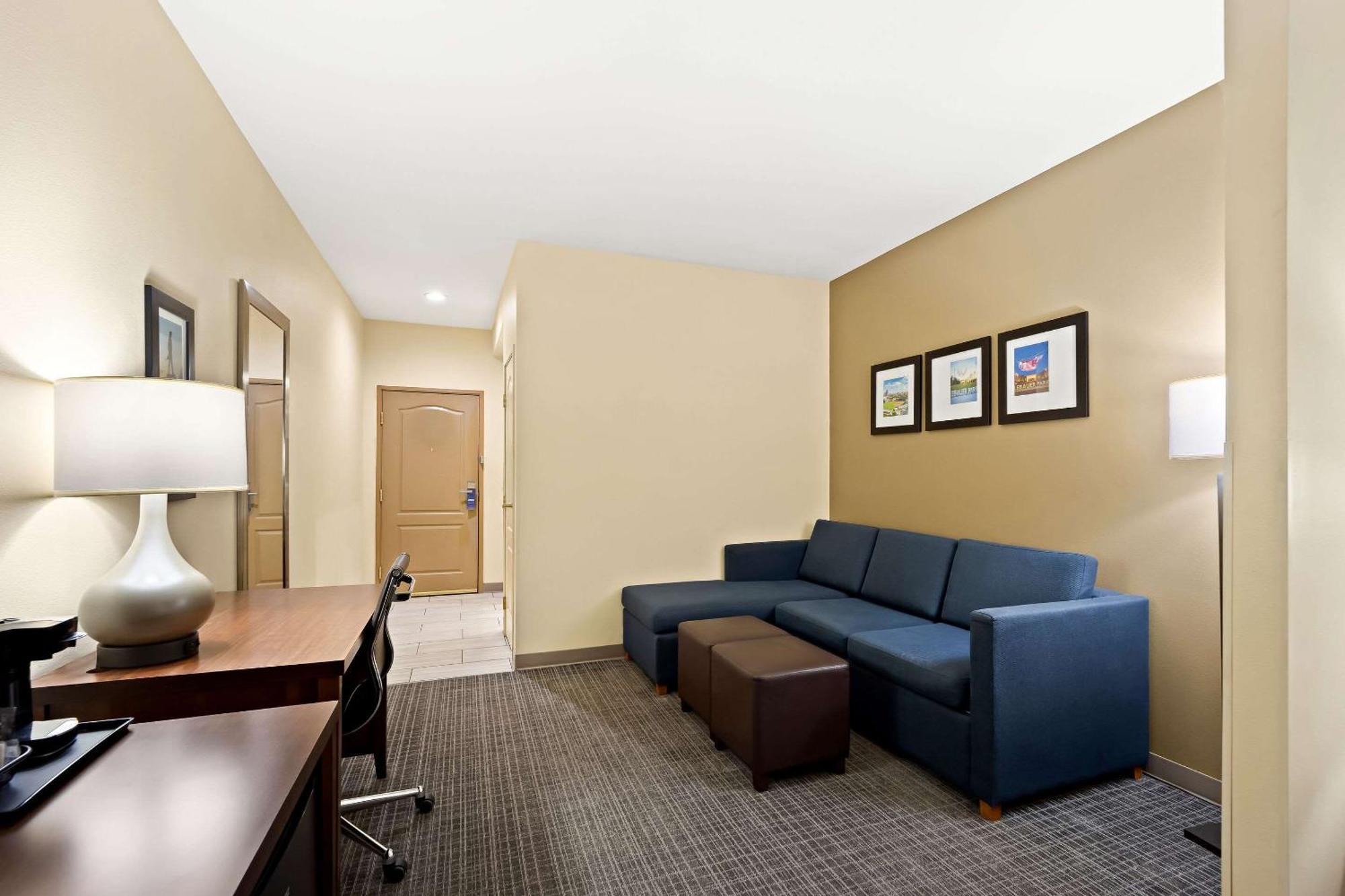 Comfort Inn & Suites High Point - Archdale Экстерьер фото