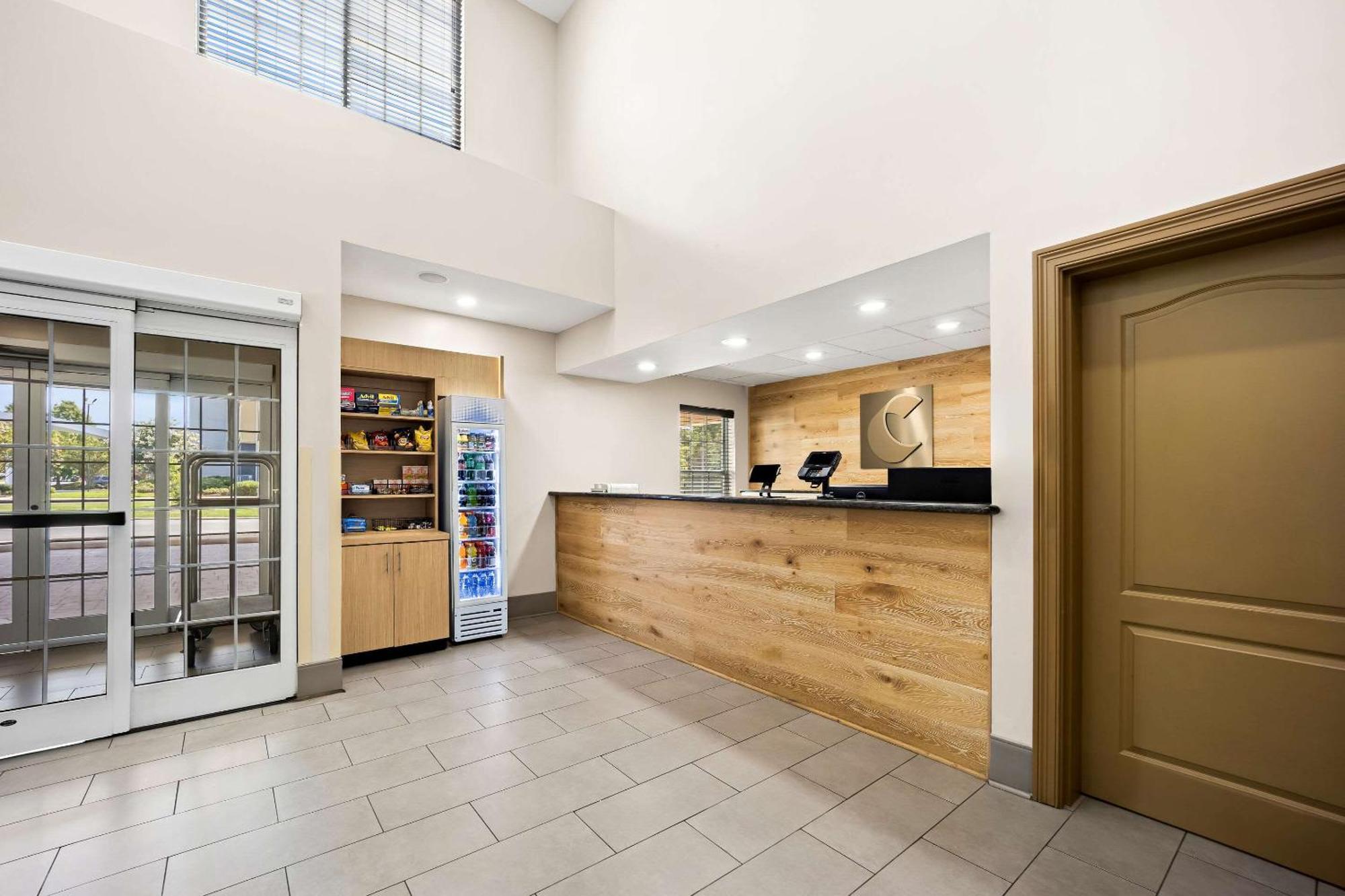 Comfort Inn & Suites High Point - Archdale Экстерьер фото